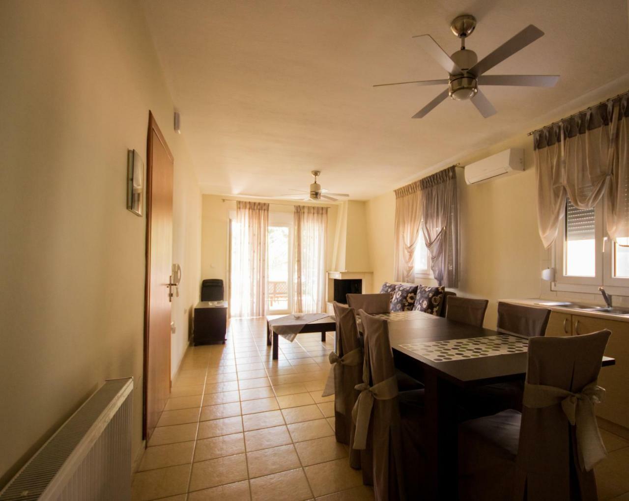 Keramoti Luxury Apartments Luaran gambar